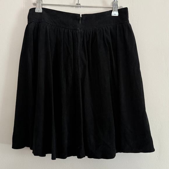 Y2K Vintage SAKS FIFTH AVENUE | Black Soft Suede Skater Skirt | Size Small - Picture 4 of 6